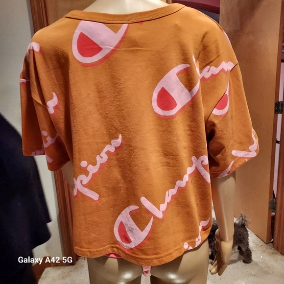 Champion Crop  reverse weave top - Picture 2 of 6